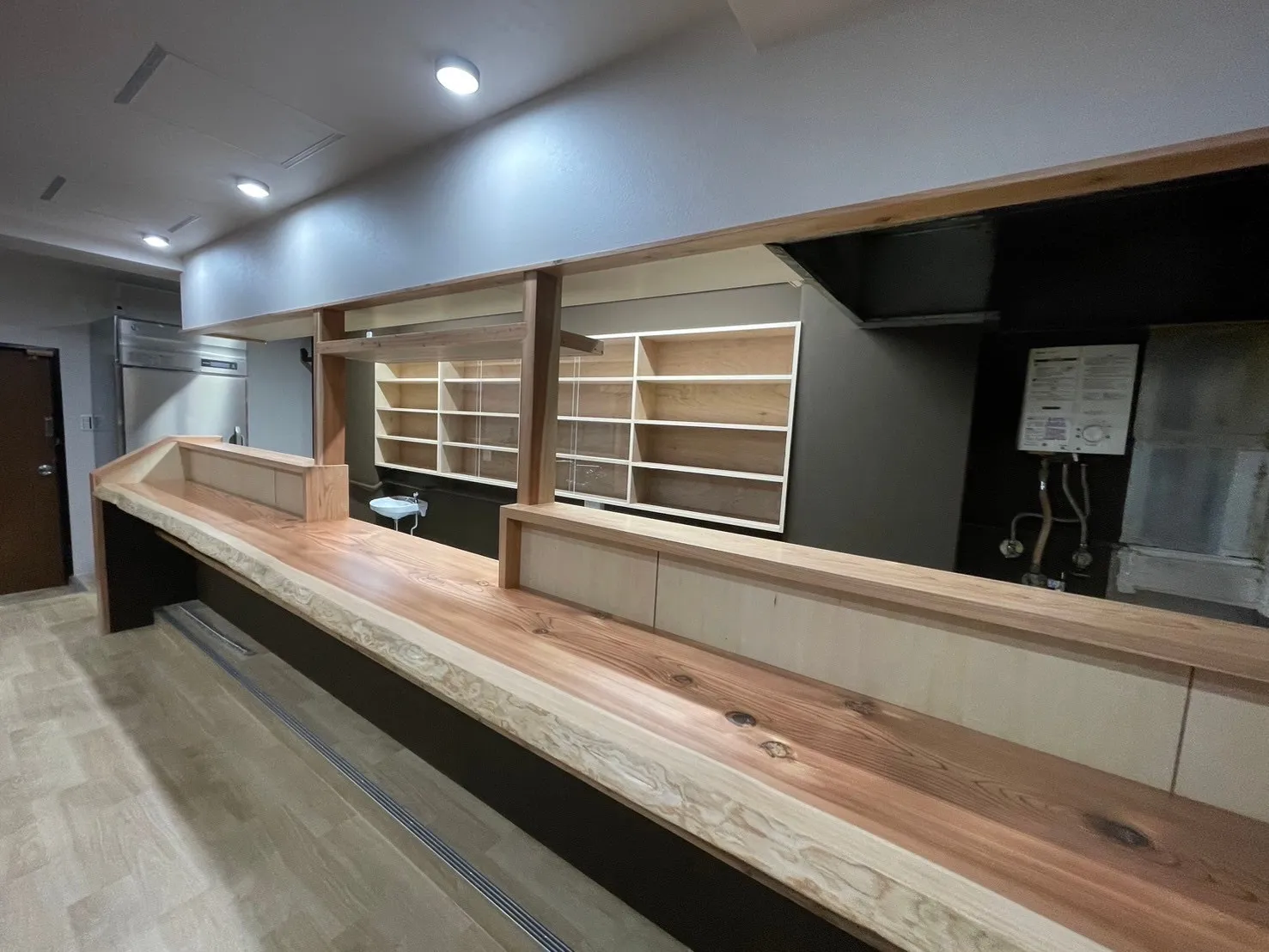 「2025年2月 都内店舗改修工事~造作~」