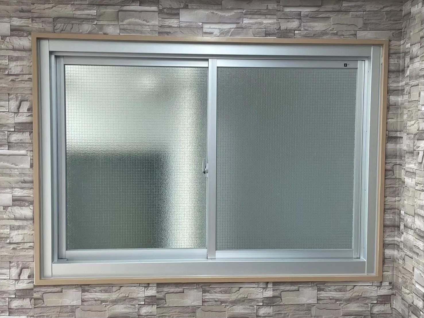 2024年8月 横浜市内ビル 窓リノベーション工事