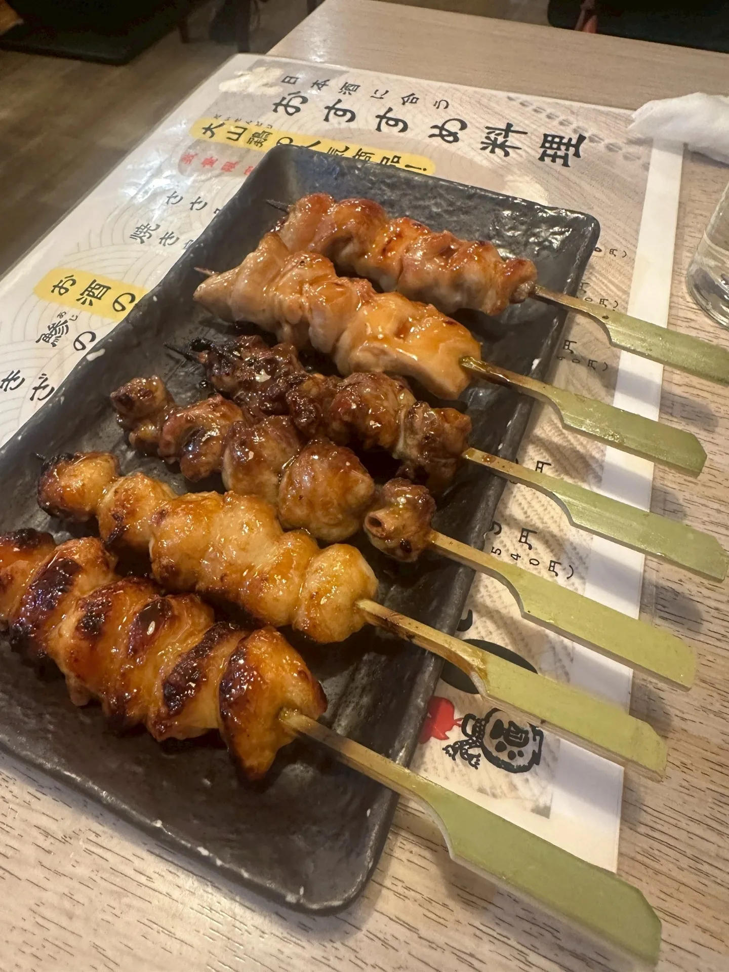 ハツモトと日本酒、上野の夜